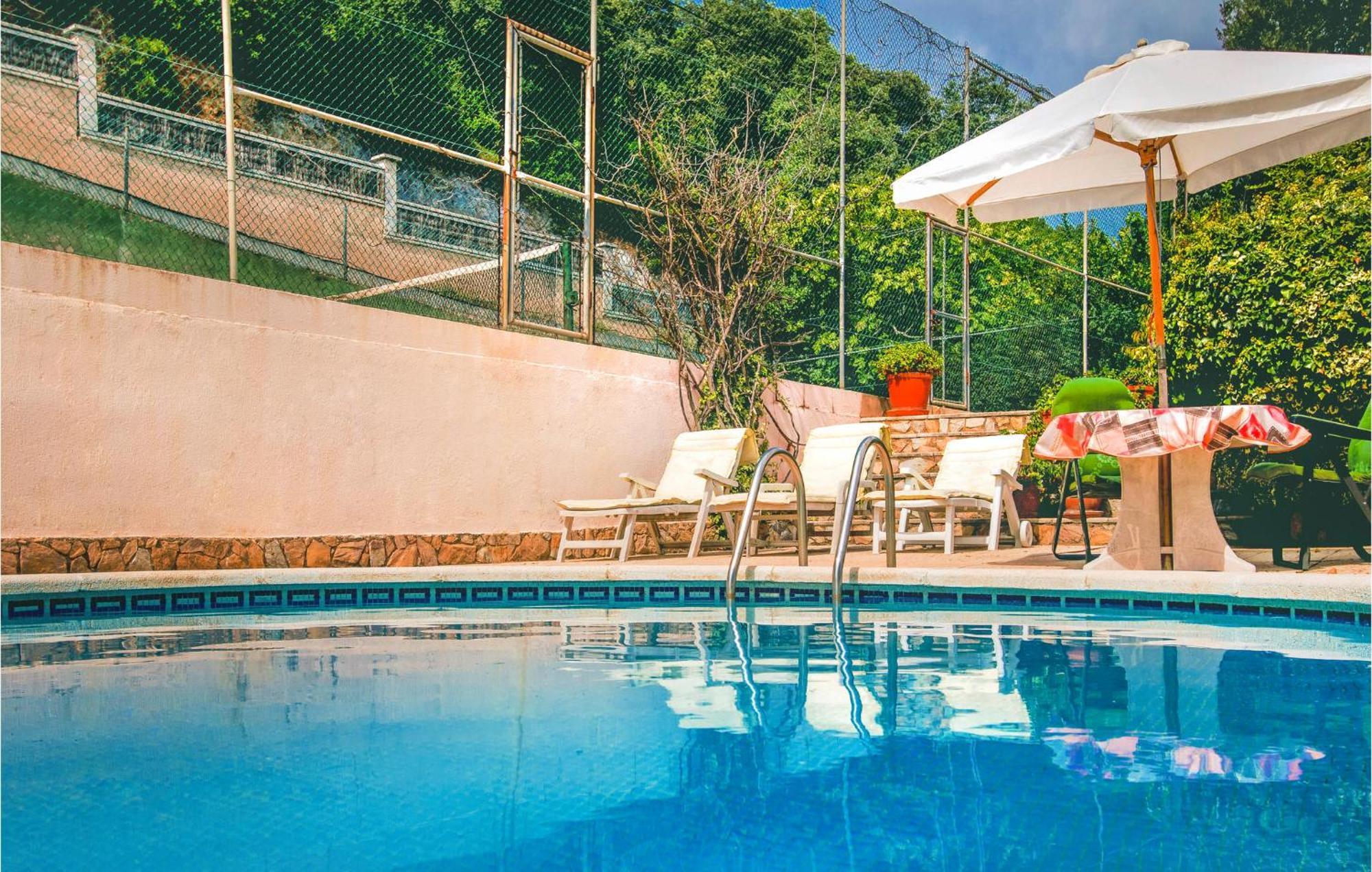 Hébergement de vacances Awesome In With House Sea View
