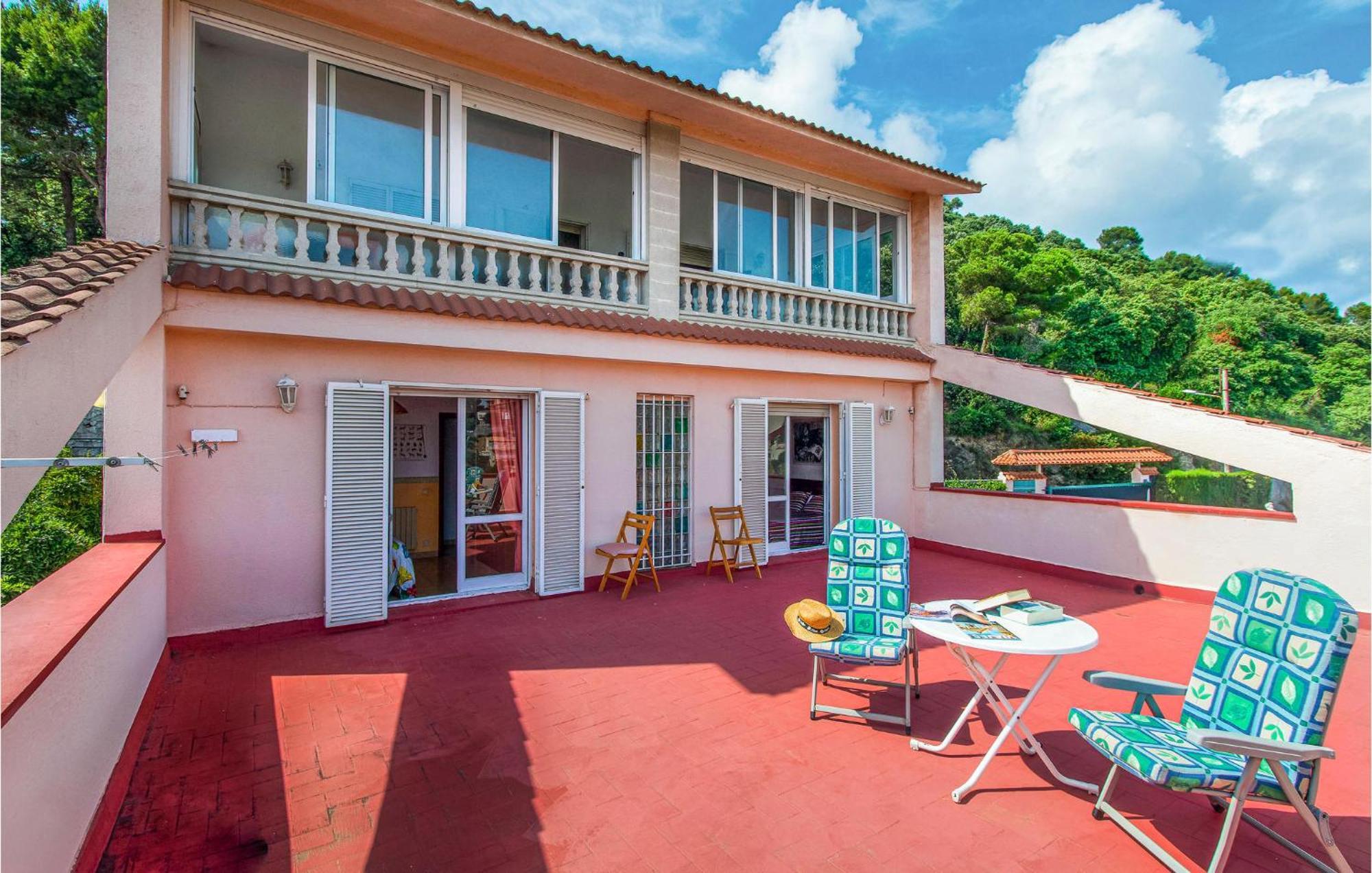 Hébergement de vacances Awesome In With House Sea View *